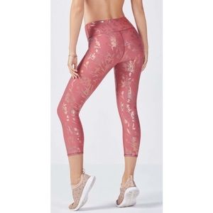 Fabletics Pink Salar Capri Legging | Gold Foil Stamped | Size M